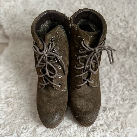 Wedge Boots - Picture 2 of 10